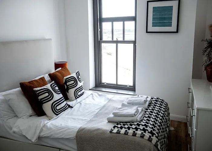 The Samphire Suite By Margate Suites